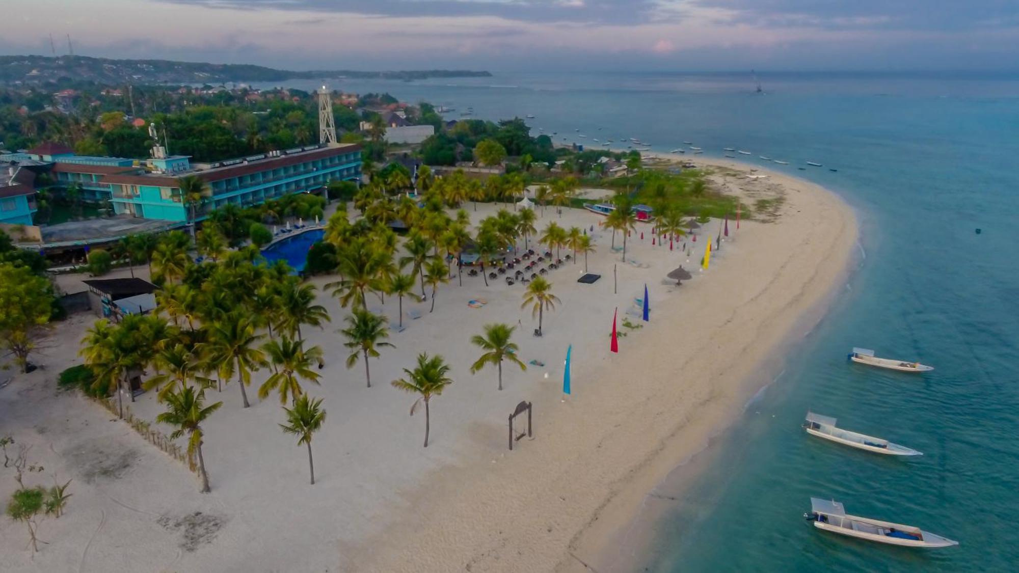 Mahagiri Resort Nusa Lembongan Экстерьер фото